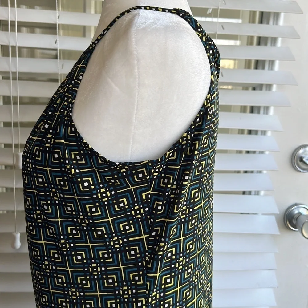 Banana Republic Geometric Pattern Sleeveless Blouse - Picture 3 of 4